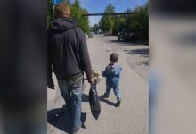 Фото - В Перми мужчина увел с детской площадки ребенка с собакой, пообещав ему сладости