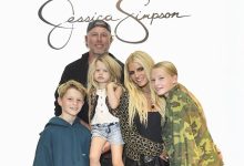 Фото - Джессика Симпсон опубликовала фото с мужем и тремя детьми