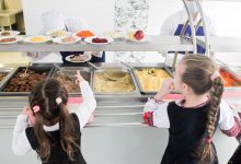 Фото - Красноярской школьнице отказались продавать обеды после конфликта в столовой